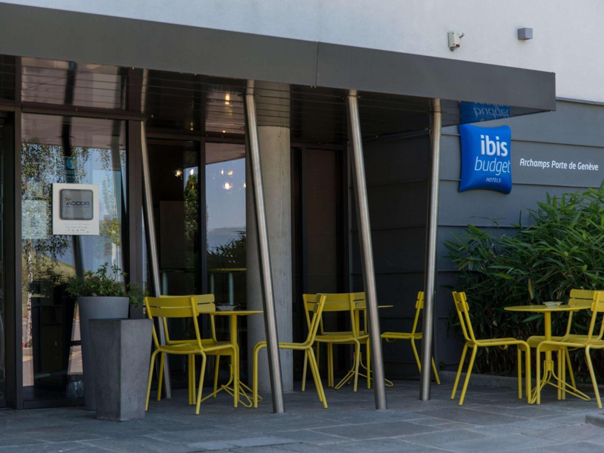 Ibis Budget Archamps Porte De Geneve Exterior foto